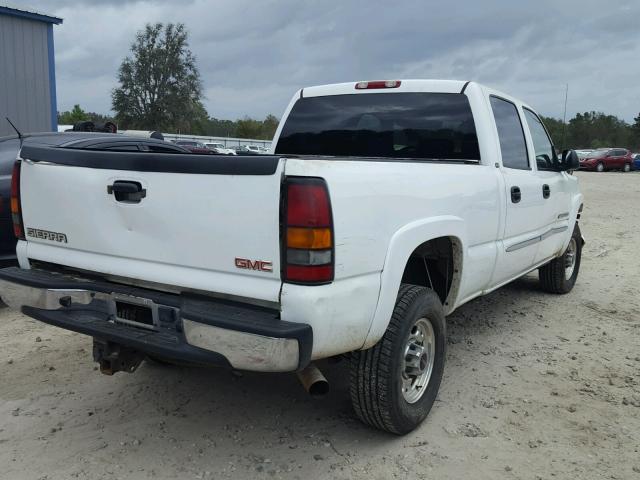 1GTHC23UX5F807991 - 2005 GMC SIERRA C25 WHITE photo 4