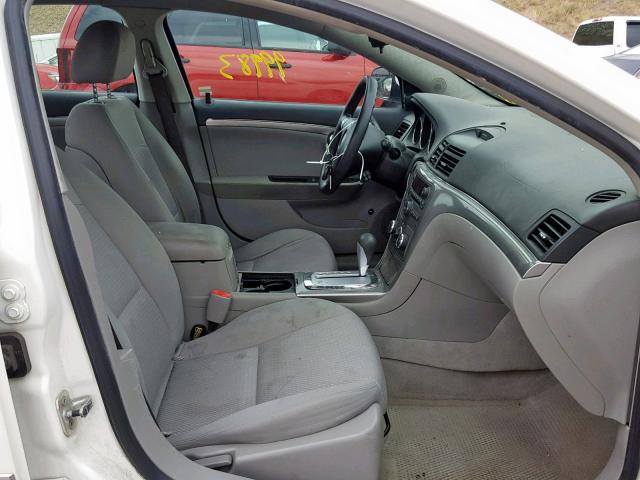 1G8ZS57N37F136270 - 2007 SATURN AURA XE WHITE photo 5