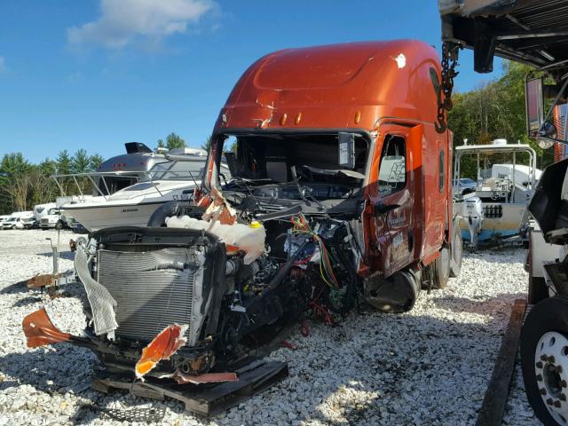 1FUJHHDRXKLKC1499 - 2019 FREIGHTLINER CASCADIA 1 ORANGE photo 2