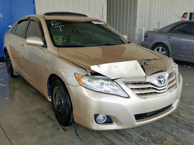 4T1BF3EK2BU138892 - 2011 TOYOTA CAMRY BASE GOLD photo 1