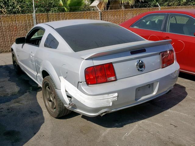 1ZVFT82H275274636 - 2007 FORD MUSTANG GT GRAY photo 3