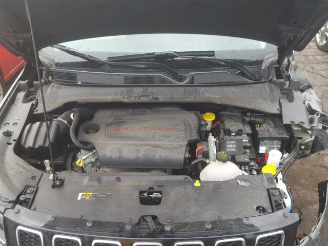 3C4NJDAB2JT200165 - 2018 JEEP COMPASS SP ნაცრისფერი ფოტო 7