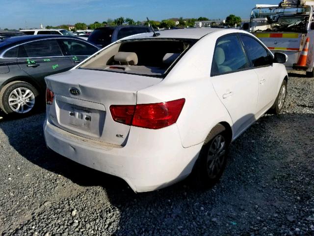 KNAFU4A20A5853506 - 2010 KIA FORTE EX WHITE photo 4