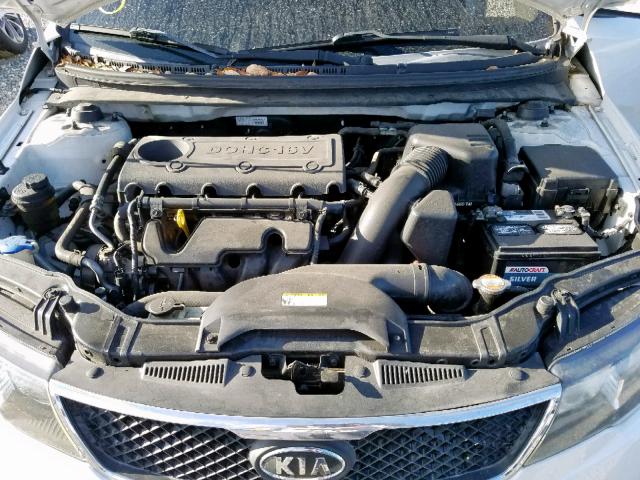 KNAFU4A20A5853506 - 2010 KIA FORTE EX WHITE photo 7