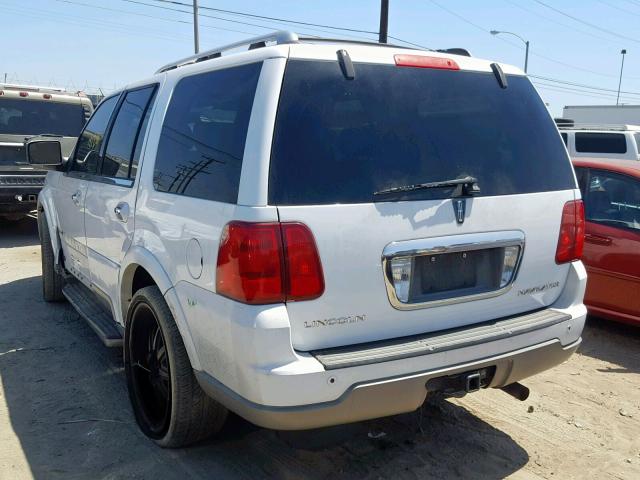 5LMFU27R74LJ29252 - 2004 LINCOLN NAVIGATOR WHITE photo 3