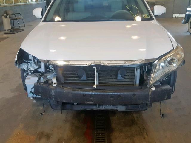 4T1BK3DB3BU429138 - 2011 TOYOTA AVALON BAS WHITE photo 9