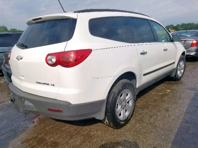 1GNKREEDXBJ414317 - 2011 CHEVROLET TRAVERSE L WHITE photo 4