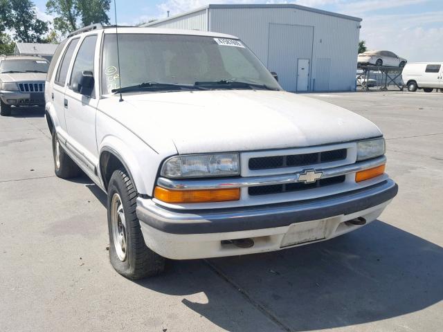 1GNDT13W41K204683 - 2001 CHEVROLET BLAZER WHITE photo 1