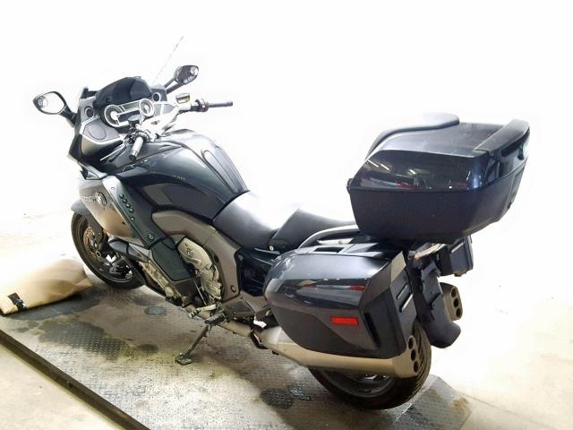 WB1061102DZX81637 - 2013 BMW K1600 GT GRAY photo 3