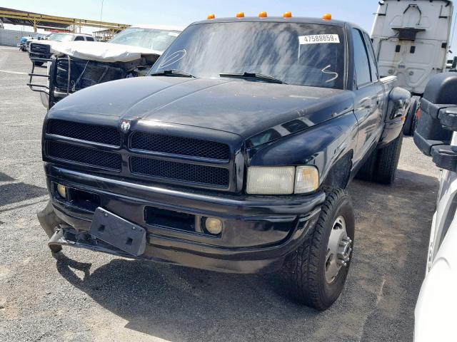 1B7MF33W0WJ109949 - 1998 DODGE RAM 3500 BLACK photo 2