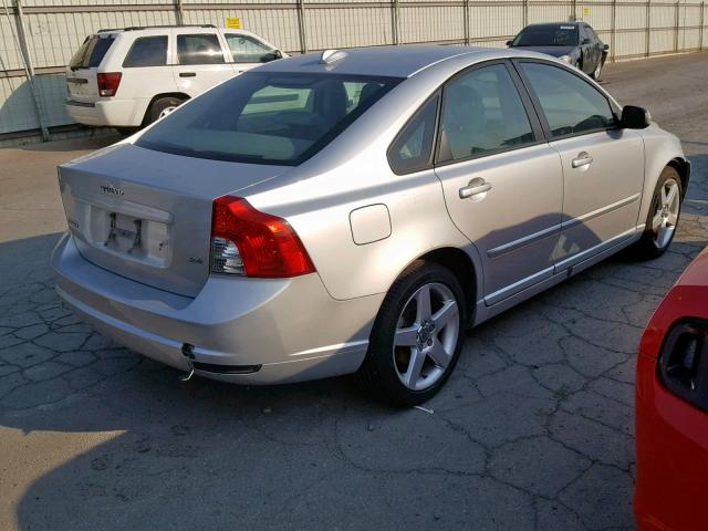 YV1MS382782373940 - 2008 VOLVO S40 2.4I SILVER photo 4