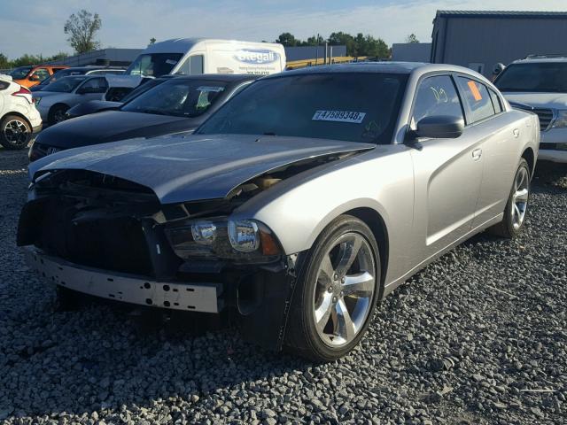 2C3CDXHG5DH594327 - 2013 DODGE CHARGER SX SILVER photo 2