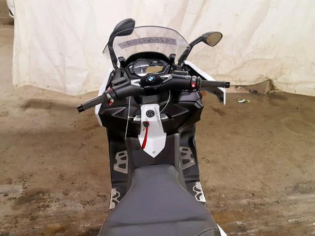 WB10C1408JZ315064 - 2018 BMW C650 SPORT WHITE photo 5