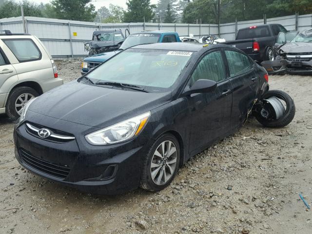 KMHCT4AE4HU351435 - 2017 HYUNDAI ACCENT SE BLACK photo 2