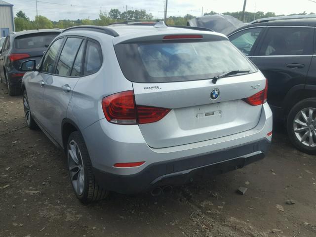 WBAVM5C54DVV90398 - 2013 BMW X1 XDRIVE3 GRAY photo 3