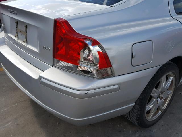 YV1RS592152473544 - 2005 VOLVO S60 2.5T SILVER photo 9