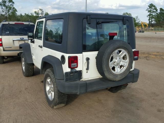 1J4FZ24188L570069 - 2008 JEEP WRANGLER X WHITE photo 3