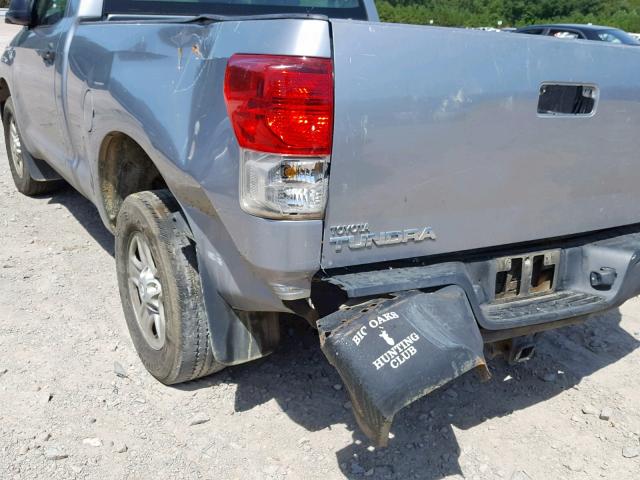 5TFKM5F12AX001153 - 2010 TOYOTA TUNDRA SILVER photo 9