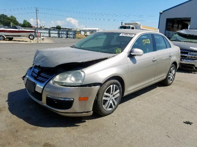 3VWRT81K16M682483 - 2006 VOLKSWAGEN JETTA TDI BEIGE photo 2