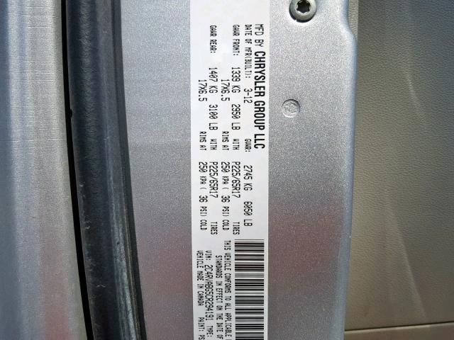 2C4RVABG5CR294191 - 2012 VOLKSWAGEN ROUTAN SE SILVER photo 10