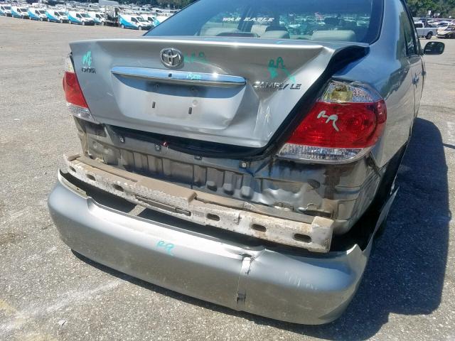 4T1BE32K95U627916 - 2005 TOYOTA CAMRY LE SILVER photo 9