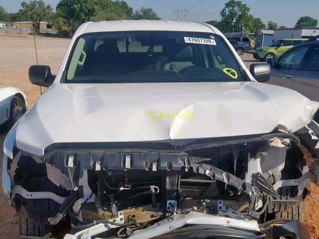 1N6AA1EK7HN515235 - 2017 NISSAN TITAN S WHITE photo 7