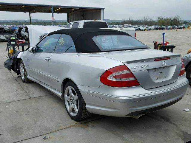 WDBTK75J75F136159 - 2005 MERCEDES-BENZ CLK 500 SILVER photo 3