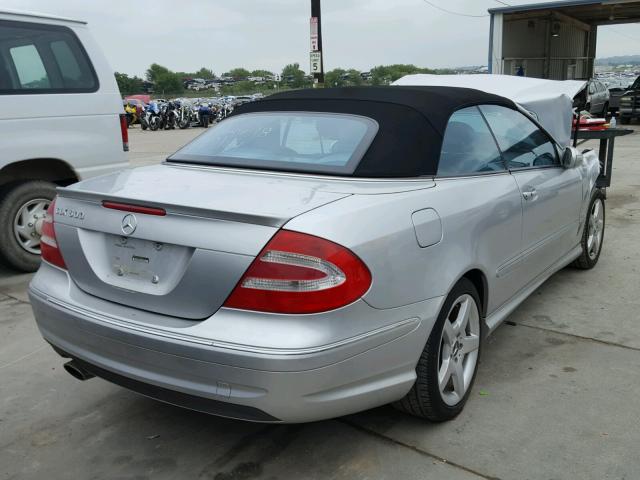 WDBTK75J75F136159 - 2005 MERCEDES-BENZ CLK 500 SILVER photo 4