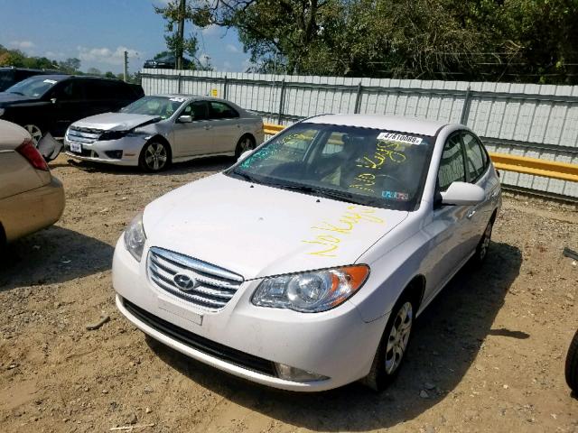 KMHDU4AD1AU135671 - 2010 HYUNDAI ELANTRA BL WHITE photo 2