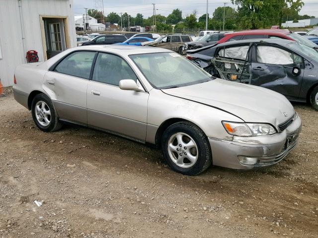 JT8BF28G3W5051572 - 1998 LEXUS ES 300 GRAY photo 9