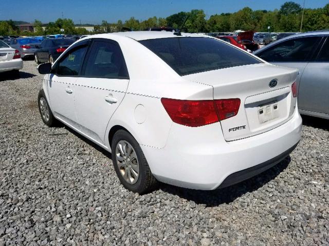 KNAFU4A26A5850190 - 2010 KIA FORTE EX WHITE photo 3