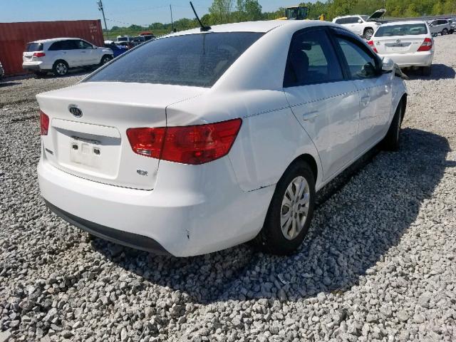 KNAFU4A26A5850190 - 2010 KIA FORTE EX WHITE photo 4