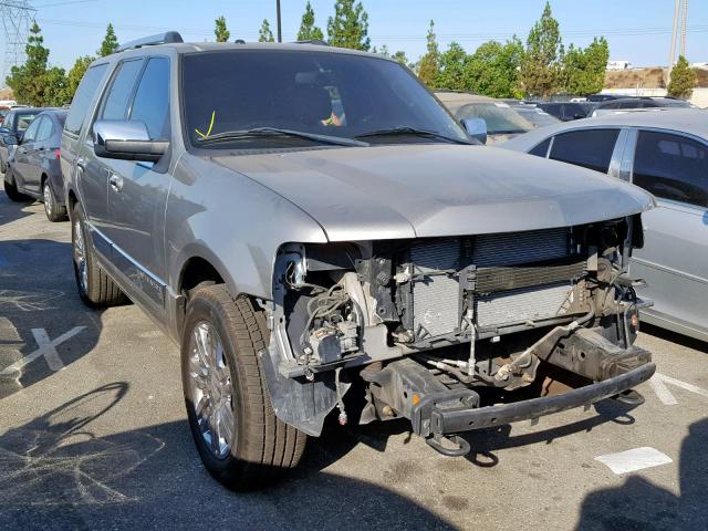 5LMFU285X8LJ03374 - 2008 LINCOLN NAVIGATOR ნაცრისფერი ფოტო 1