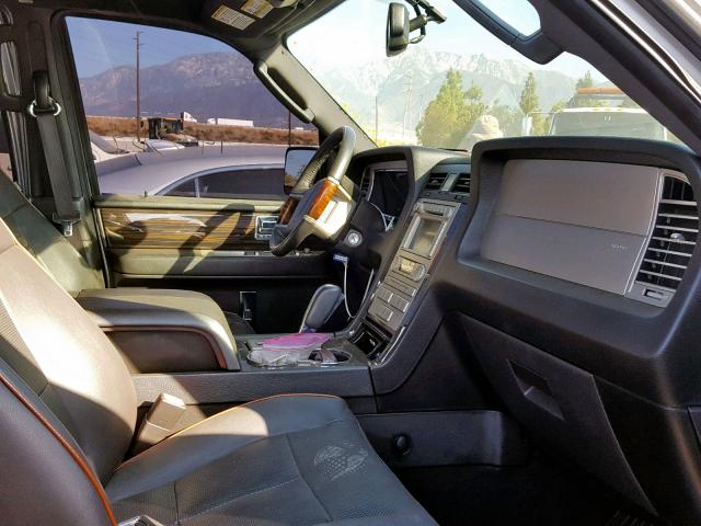 5LMFU285X8LJ03374 - 2008 LINCOLN NAVIGATOR ნაცრისფერი ფოტო 5