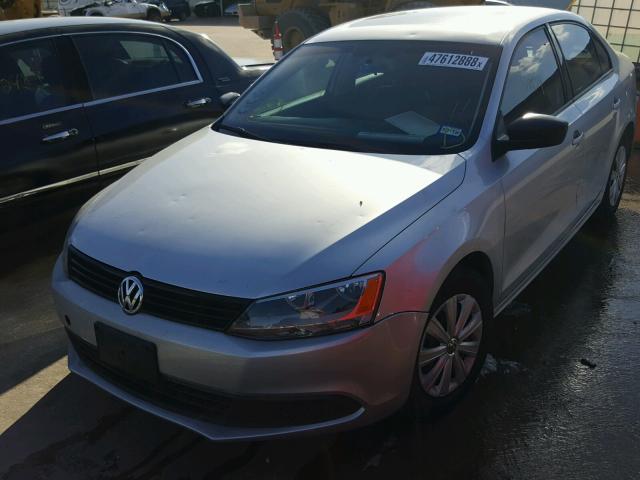 3VW2K7AJ1CM406712 - 2012 VOLKSWAGEN JETTA BASE Արծաթագույն լուսանկար 2