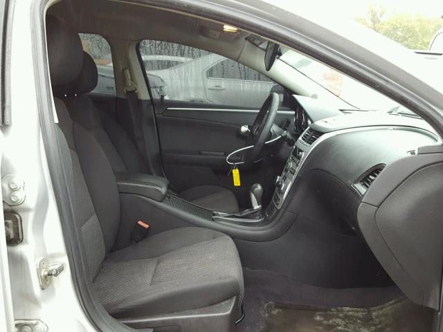 1G1ZC5EB8AF178381 - 2010 CHEVROLET MALIBU 1LT SILVER photo 5