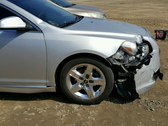 1G1ZC5EB8AF178381 - 2010 CHEVROLET MALIBU 1LT SILVER photo 9