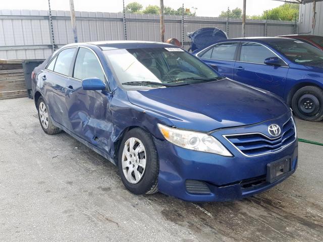 4T1BF3EK2BU769903 - 2011 TOYOTA CAMRY BASE BLUE photo 1