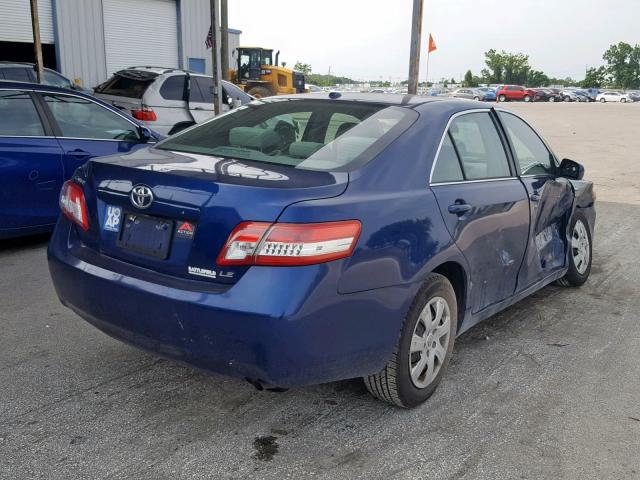 4T1BF3EK2BU769903 - 2011 TOYOTA CAMRY BASE BLUE photo 4