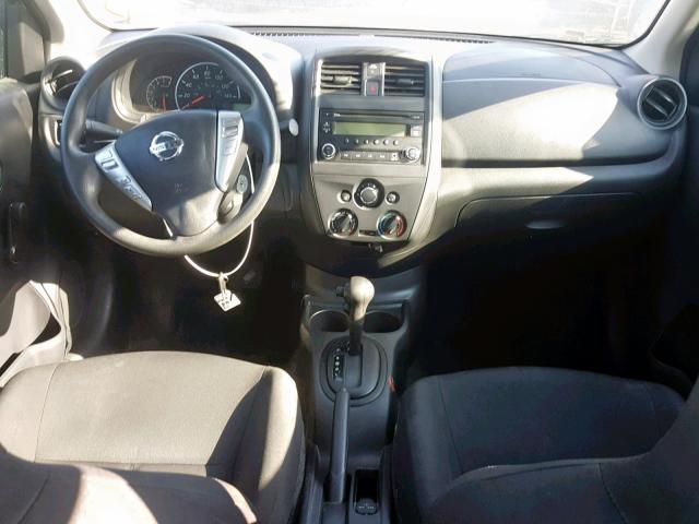 3N1CN7AP0GL894388 - 2016 NISSAN VERSA S GRAY photo 9