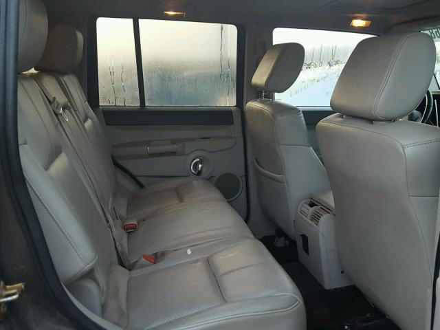 1J8HG58N76C175325 - 2006 JEEP COMMANDER GRAY photo 6