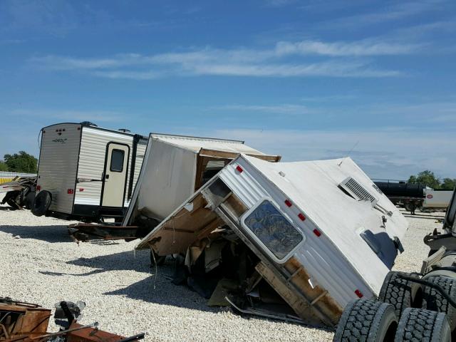 5C1TF32276P009408 - 2006 ADVE CAMPER WHITE photo 4