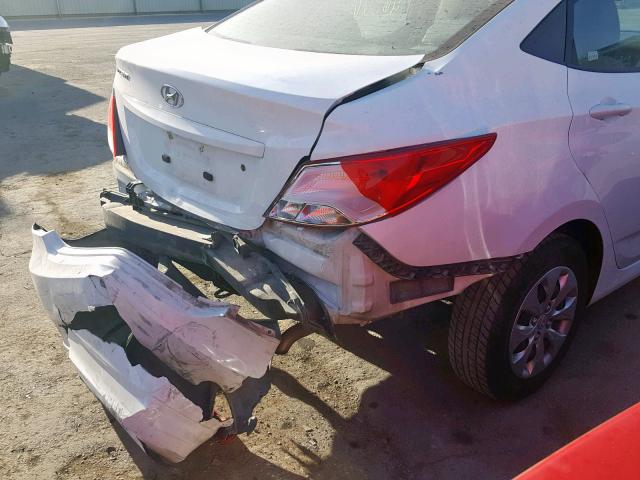 KMHCT4AE9HU317507 - 2017 HYUNDAI ACCENT SE WHITE photo 9