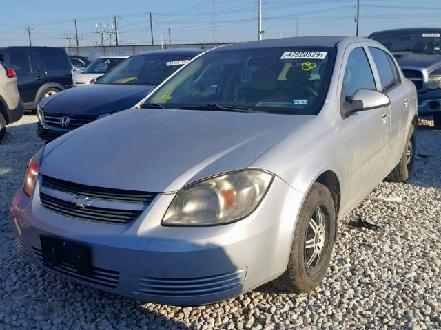 1G1AL58F687281024 - 2008 CHEVROLET COBALT LT SILVER photo 2