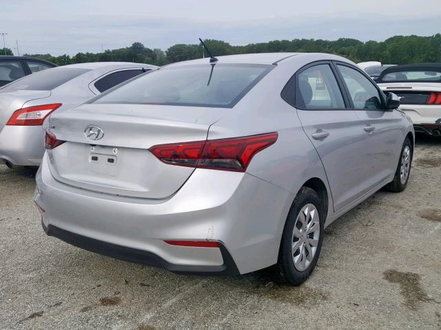 3KPC24A33JE021196 - 2018 HYUNDAI ACCENT SE SILVER photo 4