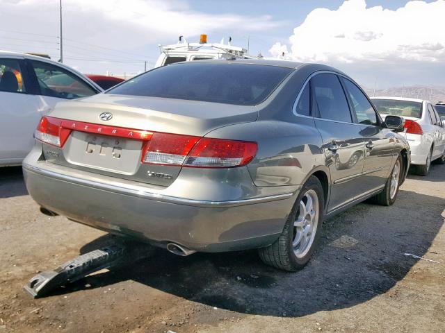 KMHFC46F77A240263 - 2007 HYUNDAI AZERA SE GRAY photo 4