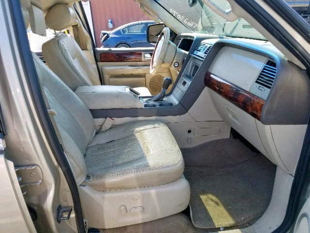 5LMFU28R04LJ13912 - 2004 LINCOLN NAVIGATOR 金色 照片 5