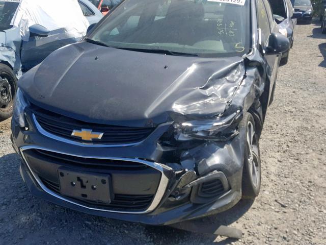 1G1JF5SB1J4132301 - 2018 CHEVROLET SONIC PREM GRAY photo 9