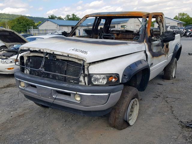 3B7KF23CX2M207360 - 2002 DODGE RAM 2500 WHITE photo 2