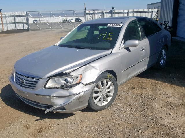 KMHFC46FX6A120603 - 2006 HYUNDAI AZERA SE SILVER photo 2